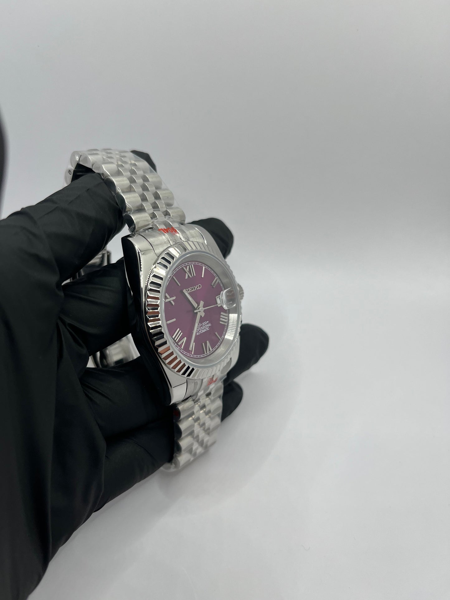 Roman Dial Violette Valtik