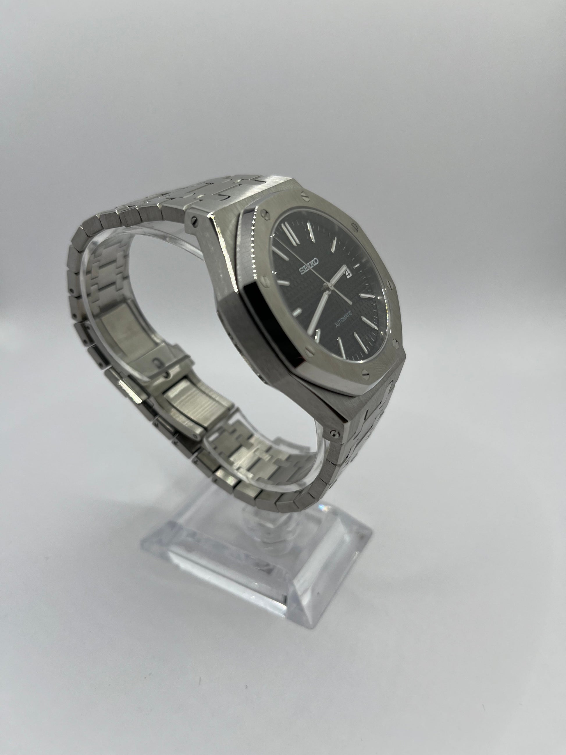 Royal Oak Noire Valtik