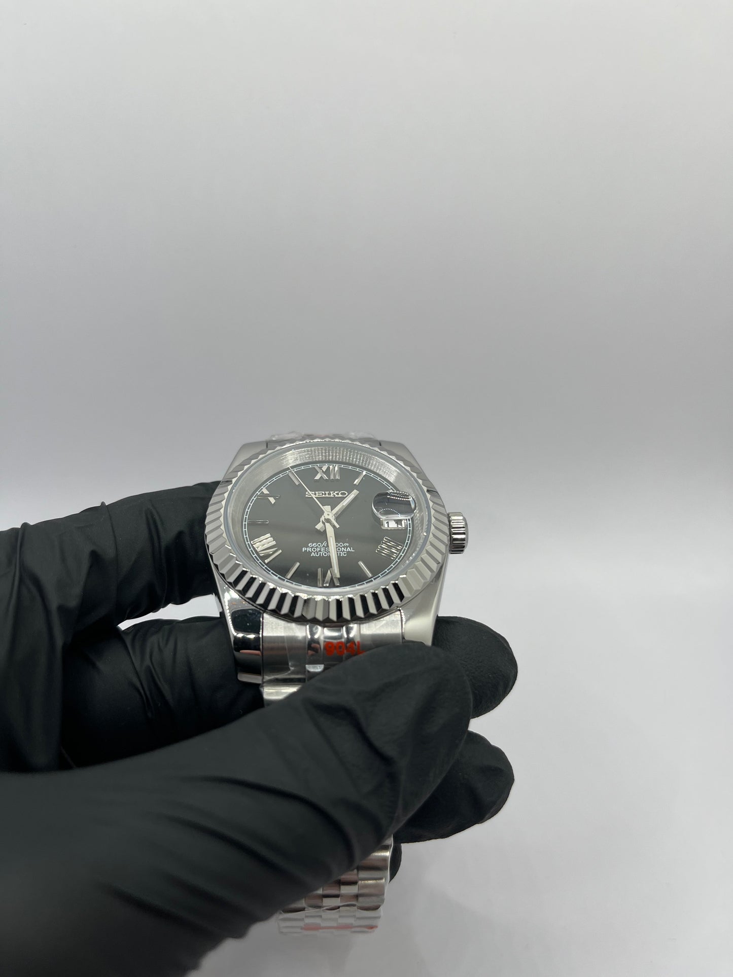 Roman Dial Noire Valtik