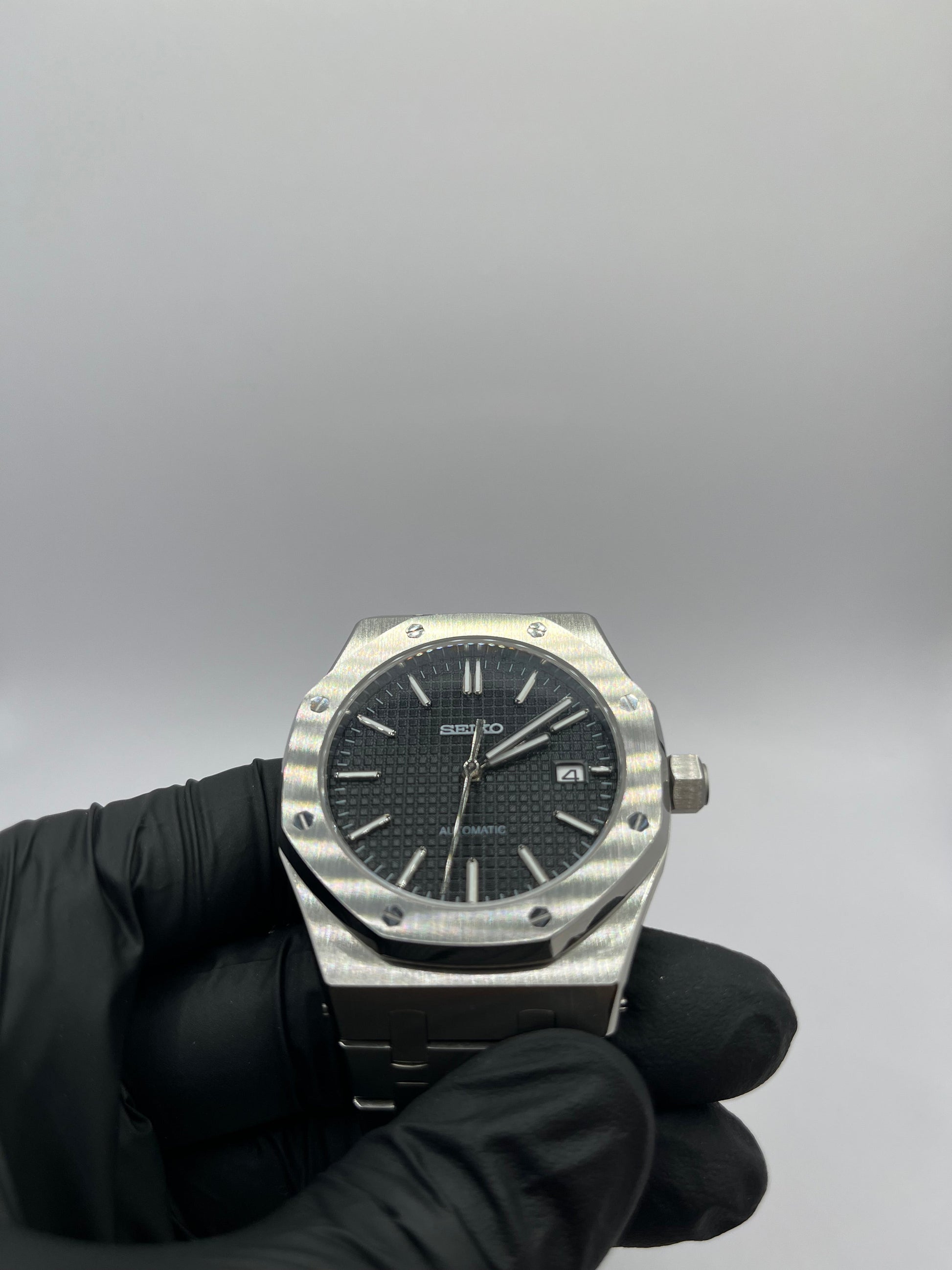 Royal Oak Noire Valtik