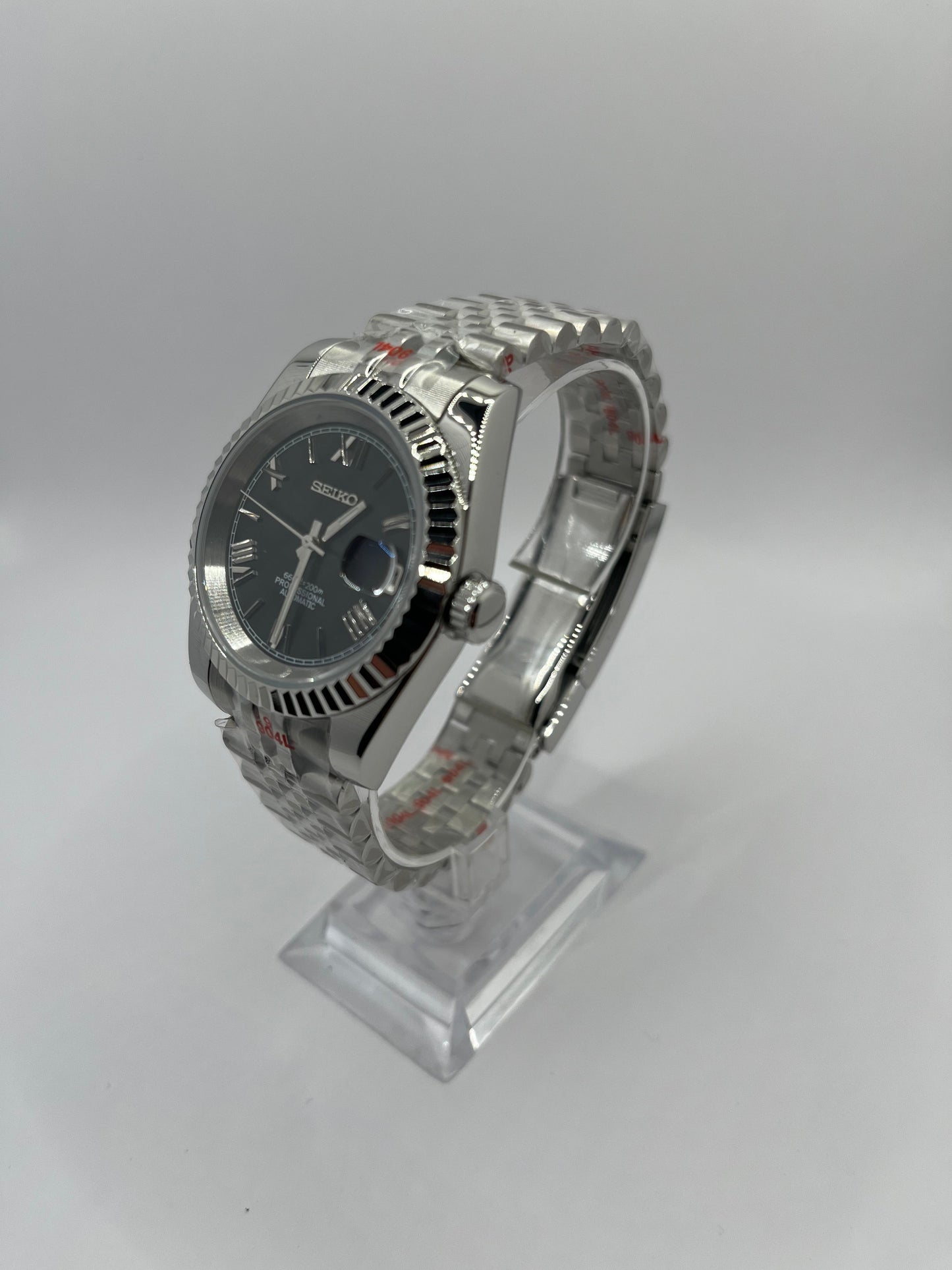 Roman Dial Noire Valtik