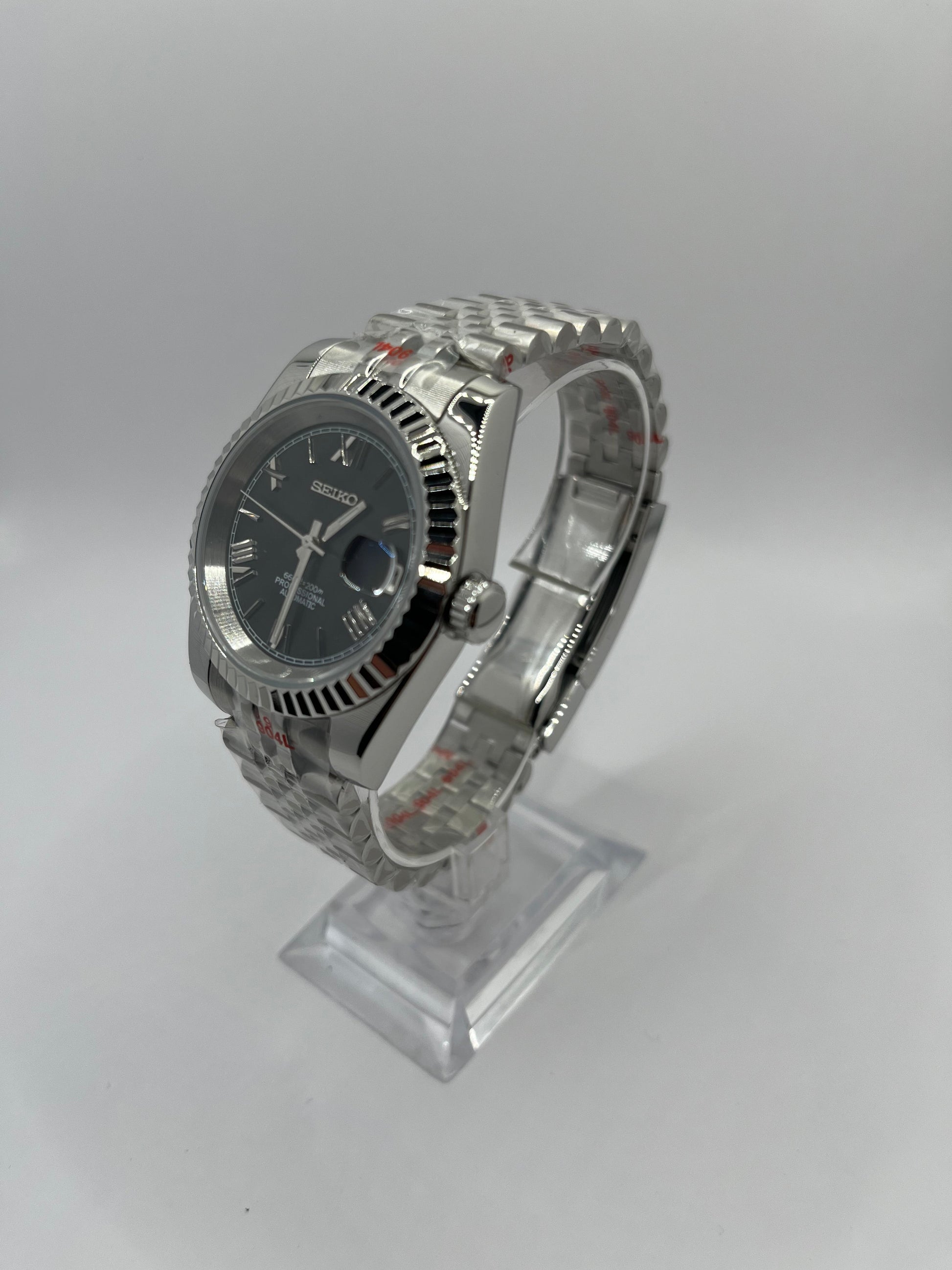 Roman Dial Noire Valtik