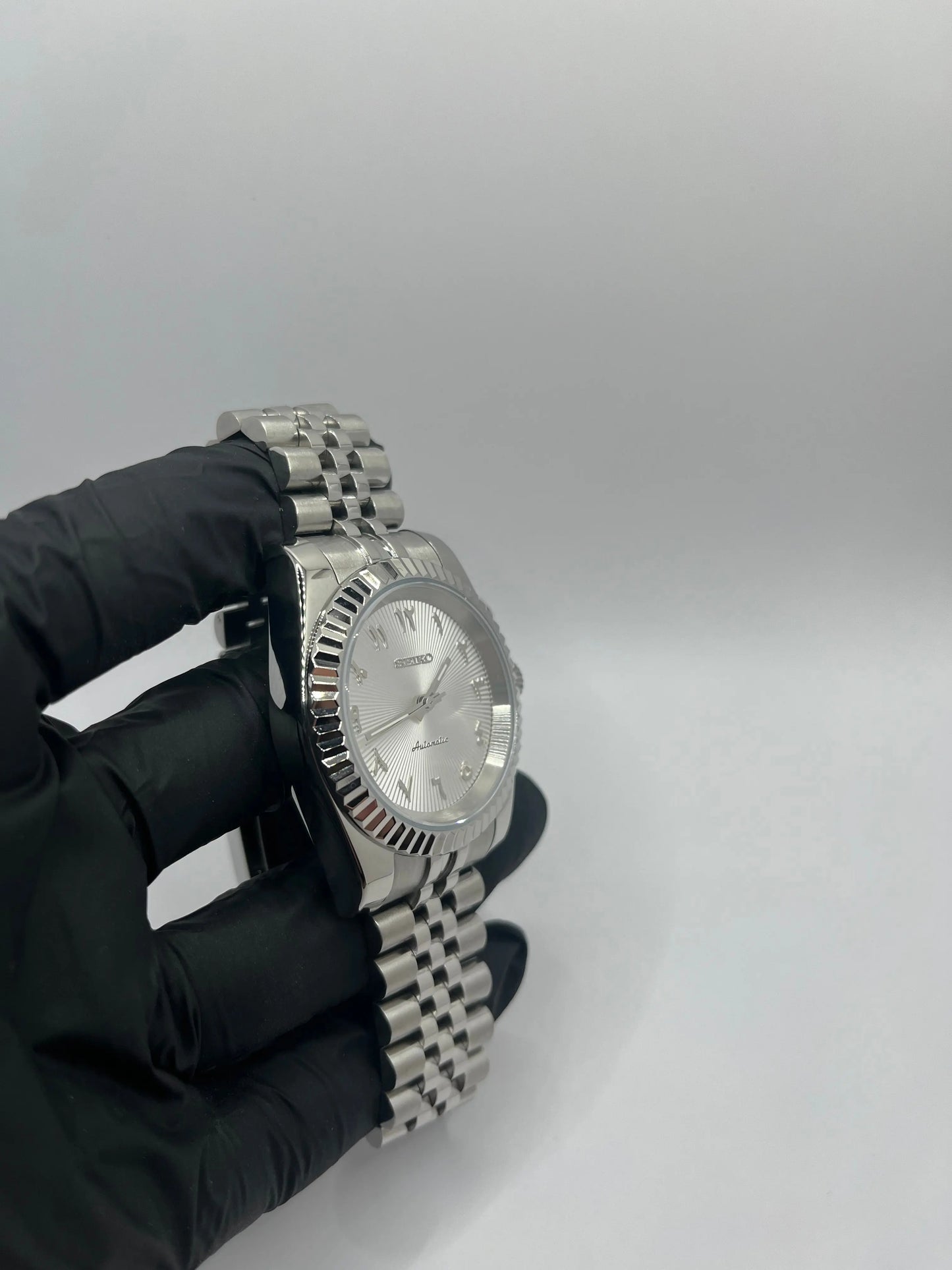 Arabic Dial Blanche Valtik