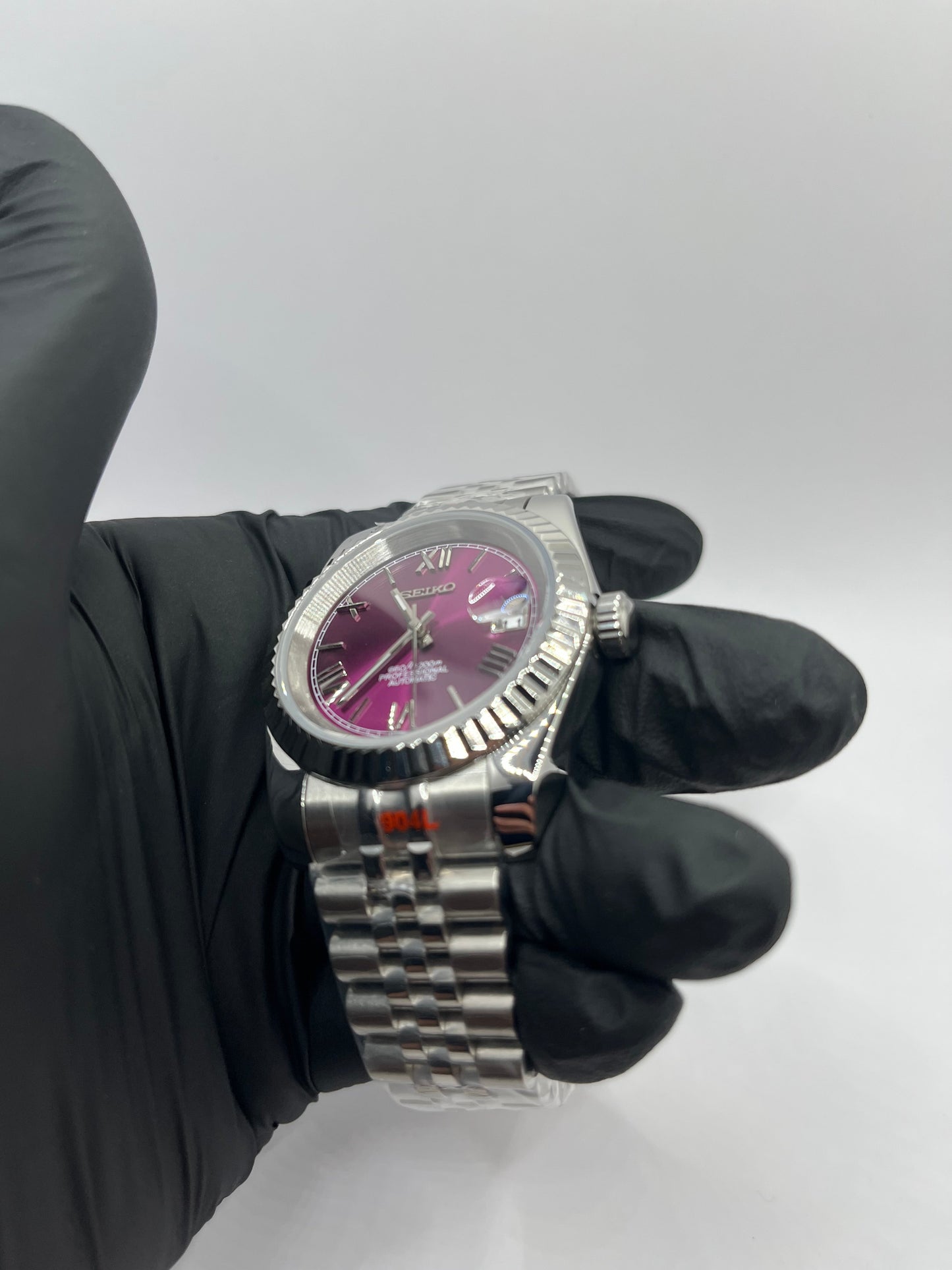 Roman Dial Violette Valtik