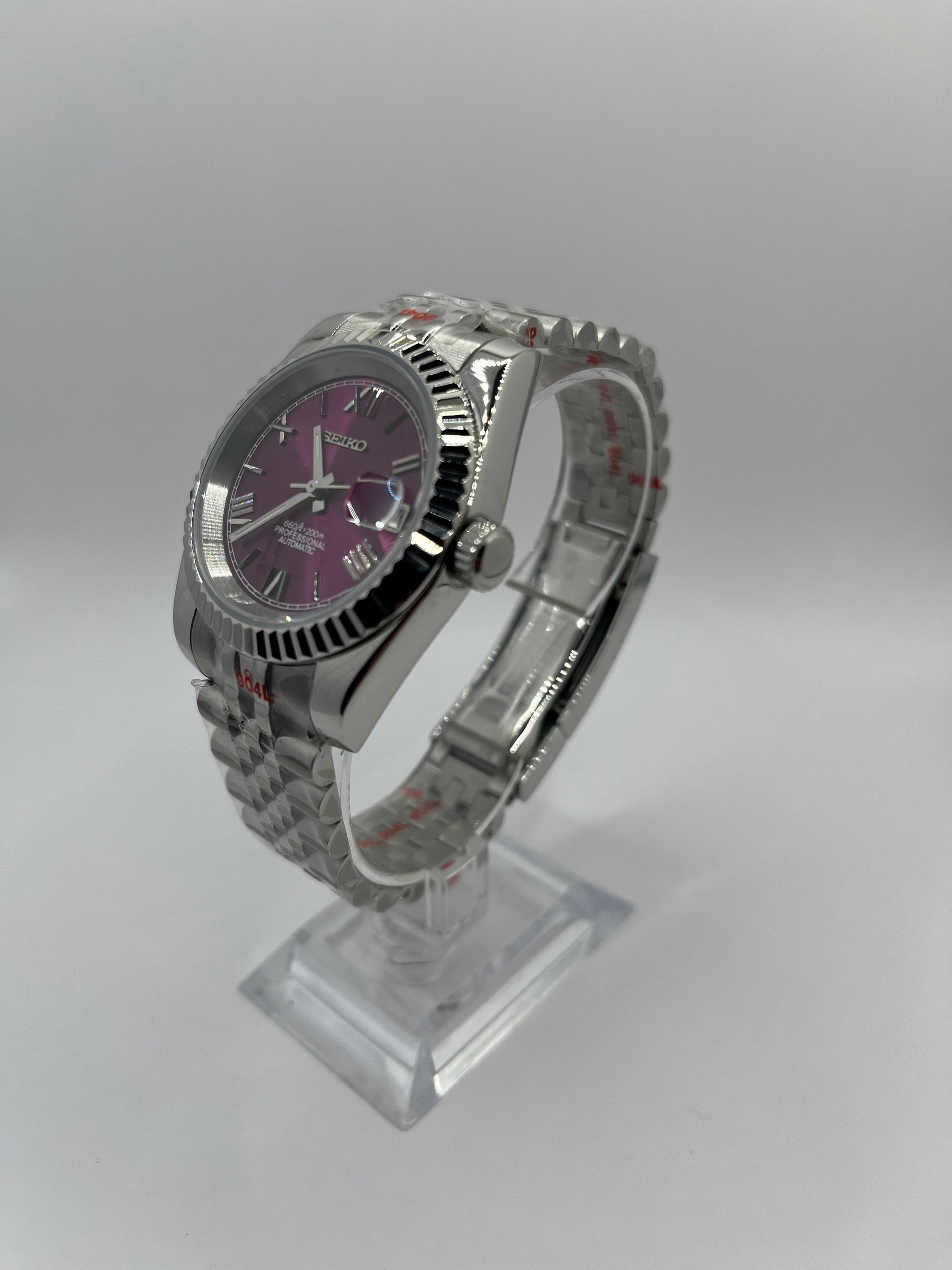 Roman Dial Violette Valtik