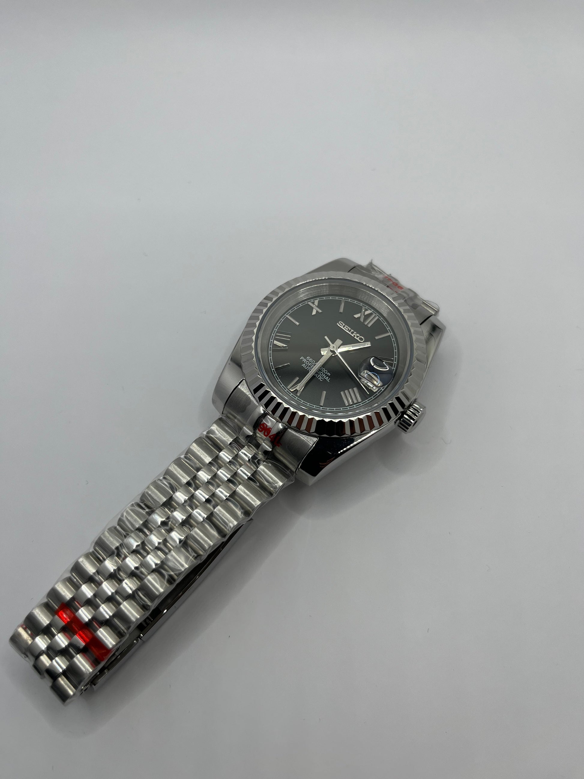 Roman Dial Noire Valtik