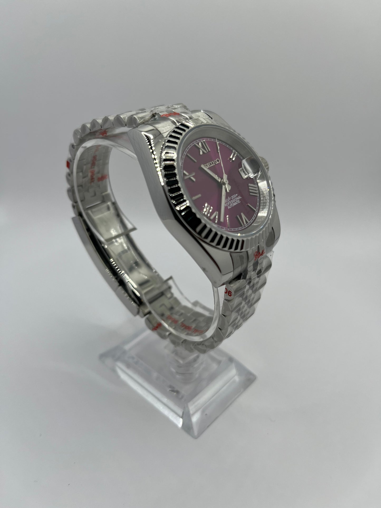 Roman Dial Violette Valtik