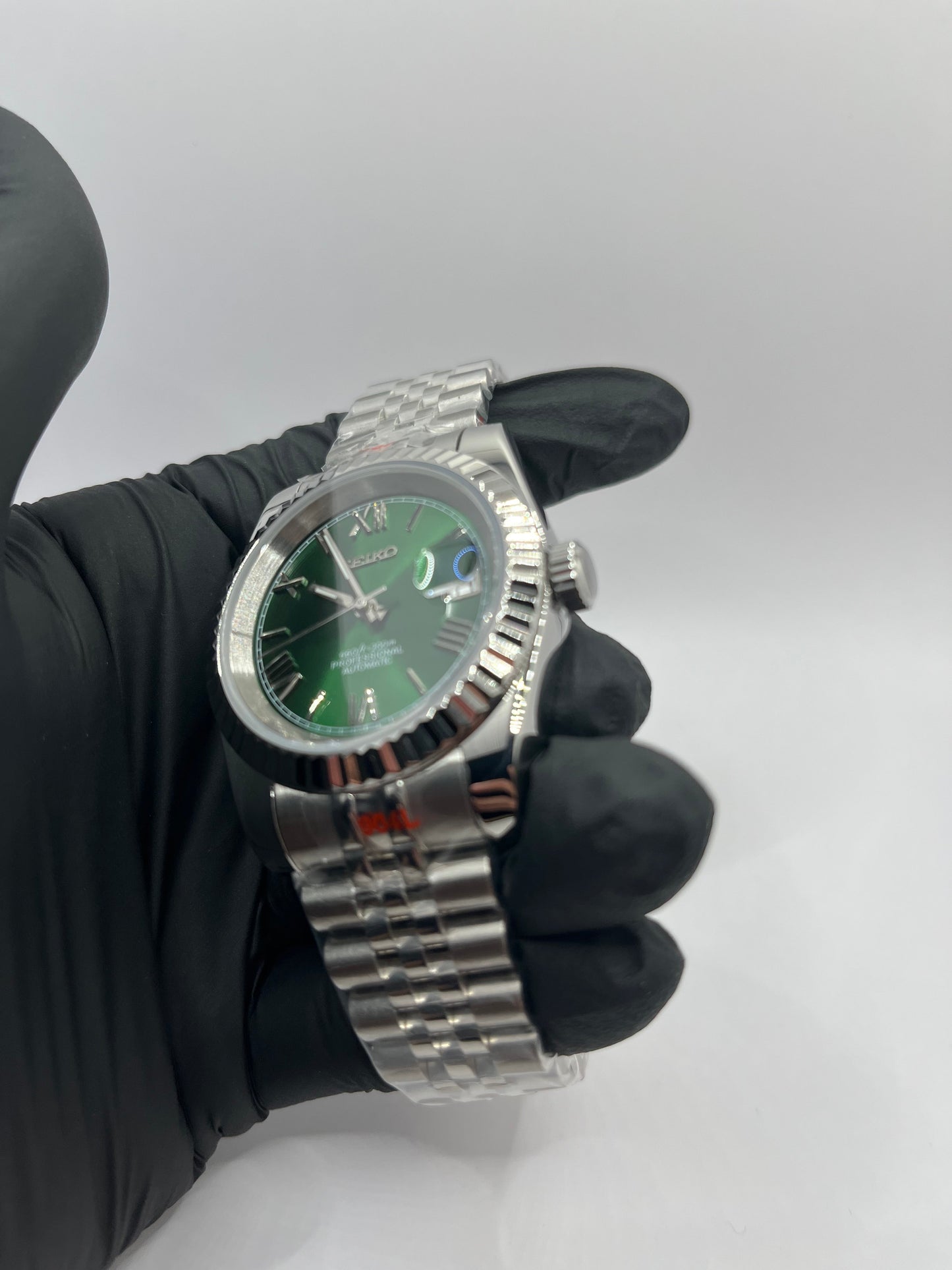 Roman Dial Verte Valtik